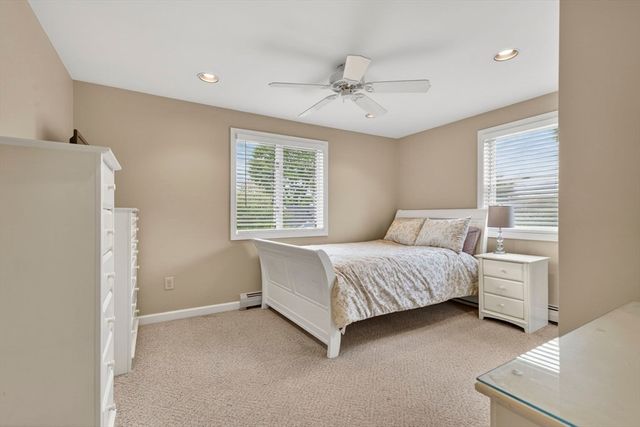 9 Longview Way, Peabody, MA 01960