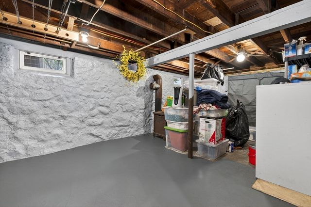 9 Longview Way, Peabody, MA 01960