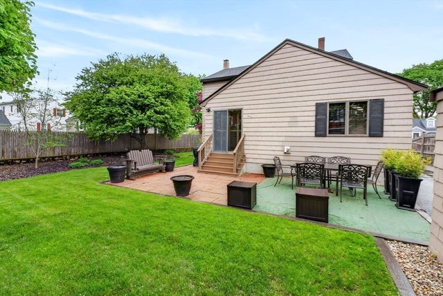 9 Longview Way, Peabody, MA 01960