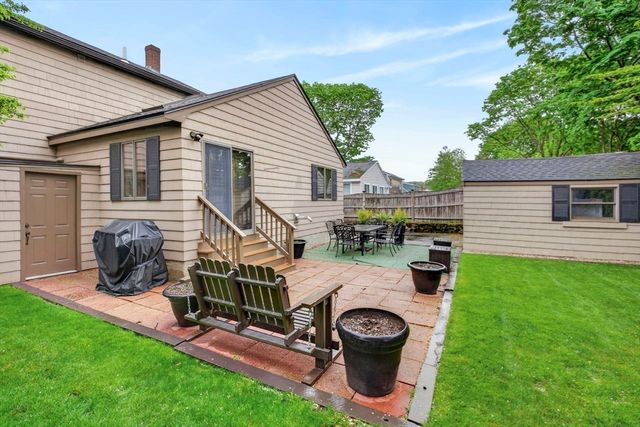 9 Longview Way, Peabody, MA 01960