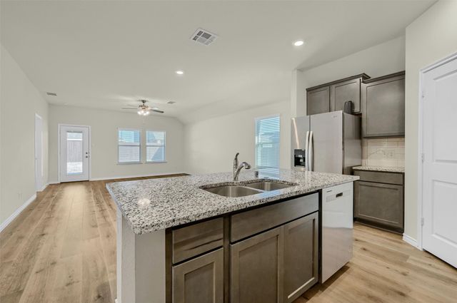 804 Honey Maple Street, Princeton, TX 75407