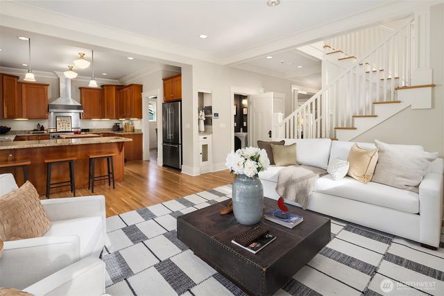 5113 47th Avenue NE, Seattle, WA 98105