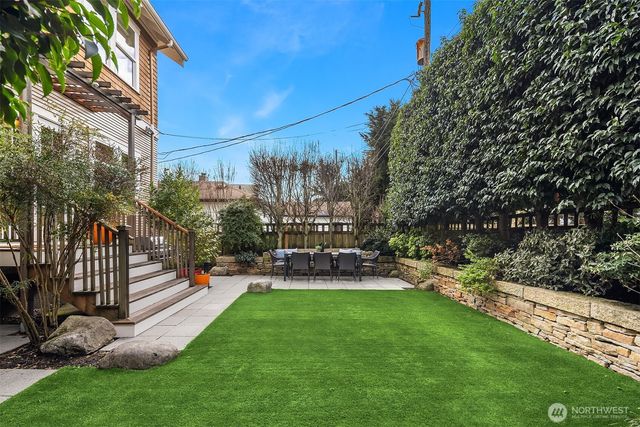 5113 47th Avenue NE, Seattle, WA 98105