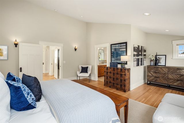 5113 47th Avenue NE, Seattle, WA 98105