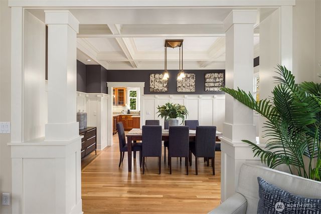 5113 47th Avenue NE, Seattle, WA 98105