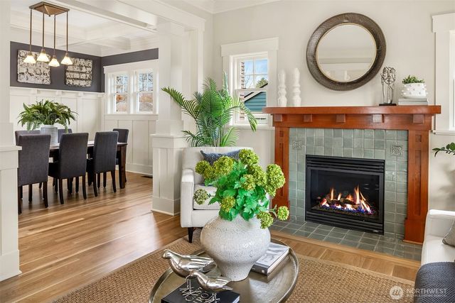 5113 47th Avenue NE, Seattle, WA 98105