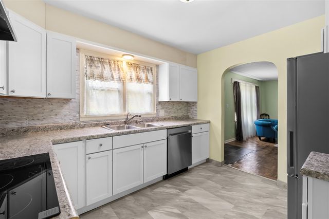 74 Seivour Avenue, Battle Creek, MI 49037