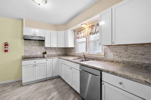 74 Seivour Avenue, Battle Creek, MI 49037