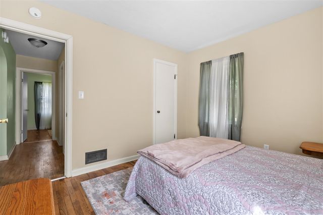 74 Seivour Avenue, Battle Creek, MI 49037