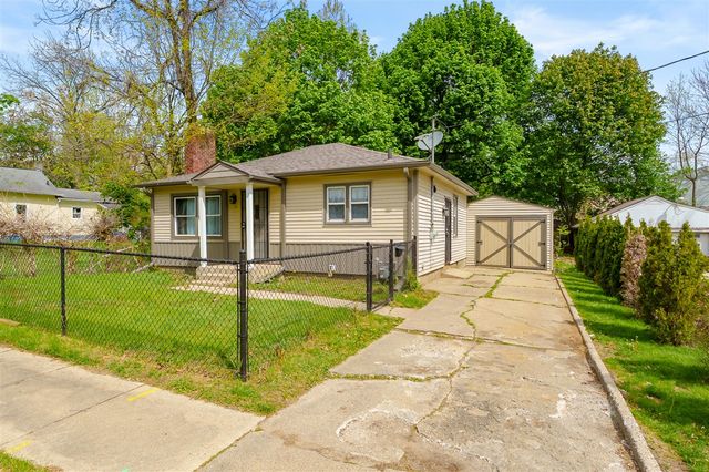 74 Seivour Avenue, Battle Creek, MI 49037