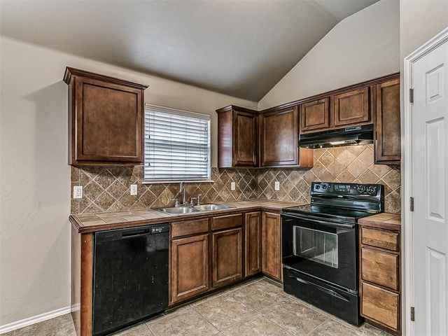 2244 NW 197th Street, Edmond, OK 73012