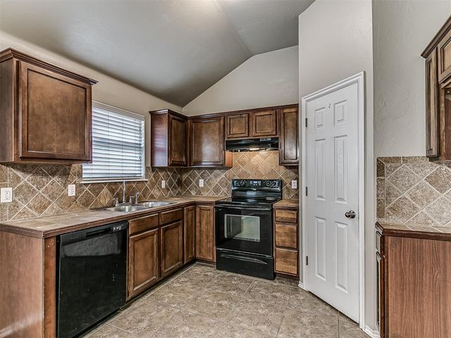 2244 NW 197th Street, Edmond, OK 73012