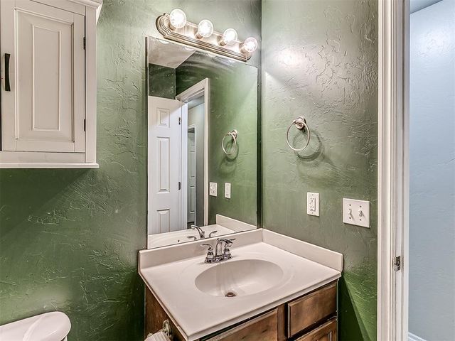 2244 NW 197th Street, Edmond, OK 73012