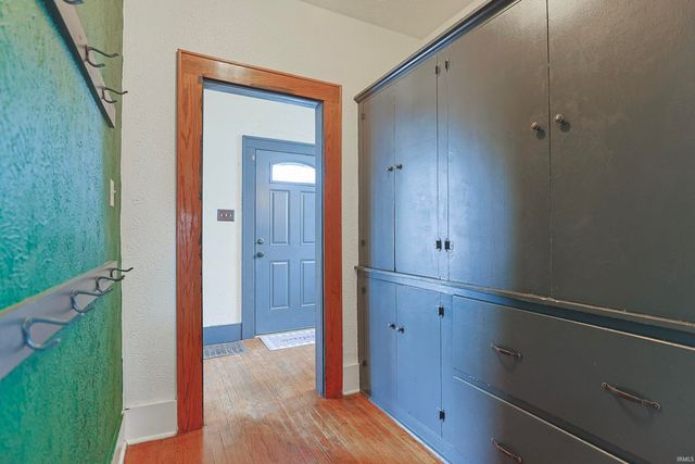 822 E Ewing Avenue, South Bend, IN 46613