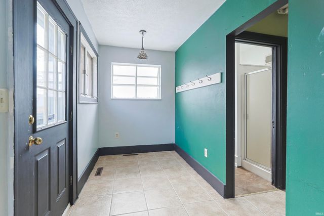 822 E Ewing Avenue, South Bend, IN 46613