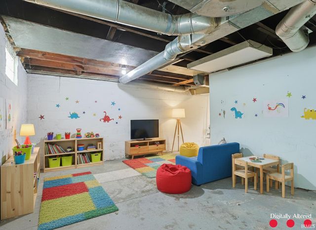 822 E Ewing Avenue, South Bend, IN 46613