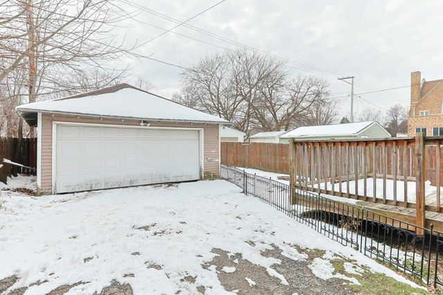 822 E Ewing Avenue, South Bend, IN 46613