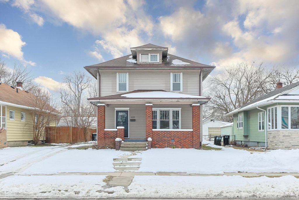 822 E Ewing Avenue, South Bend, IN 46613