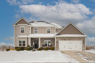 1480 Blackhawk Drive, Waterville, OH 43566