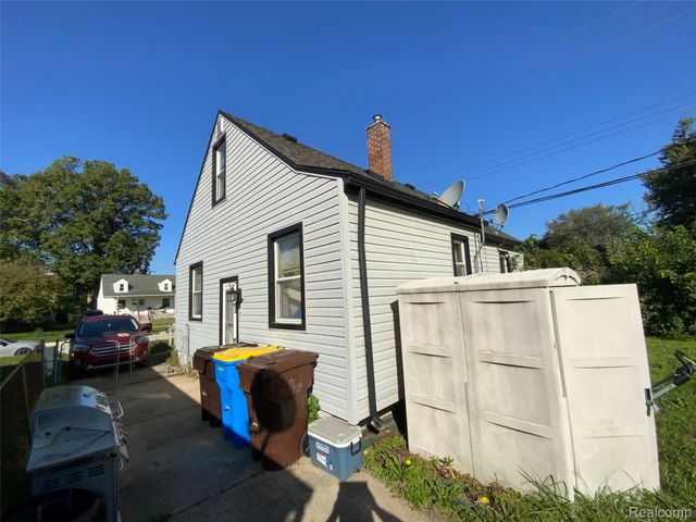 4643 Winifred Street, Wayne, MI 48184