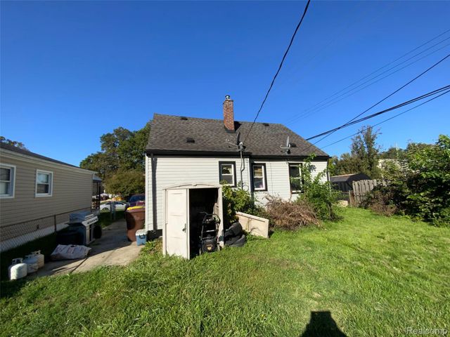 4643 Winifred Street, Wayne, MI 48184