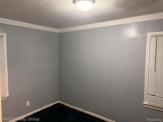 15015 Troester Street, Detroit, MI 48205