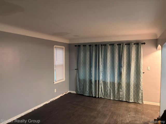 15015 Troester Street, Detroit, MI 48205