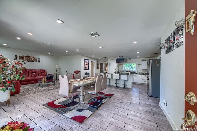 4339 Bright Sun, San Antonio, TX 78217