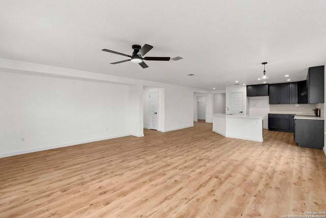 11005 Almond Wood, Live Oak, TX 78233