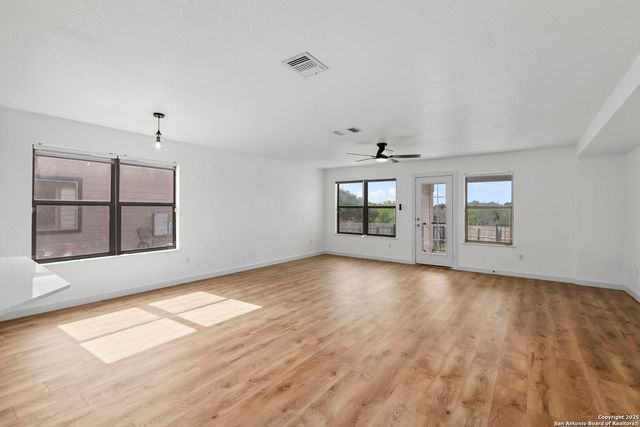 11005 Almond Wood, Live Oak, TX 78233