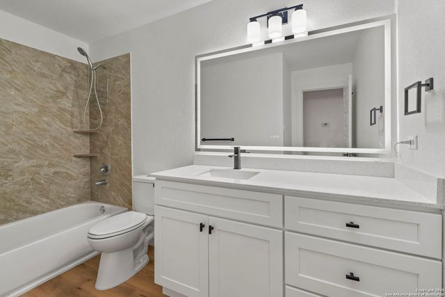 11005 Almond Wood, Live Oak, TX 78233