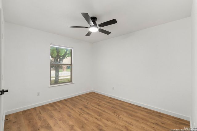 11005 Almond Wood, Live Oak, TX 78233