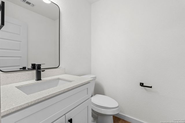 11005 Almond Wood, Live Oak, TX 78233