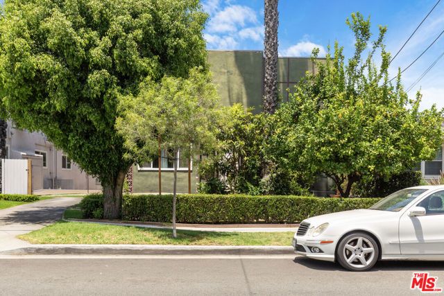 1001 E Acacia Avenue, Glendale, CA 91205