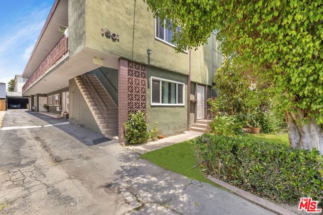 1001 E Acacia Avenue, Glendale, CA 91205