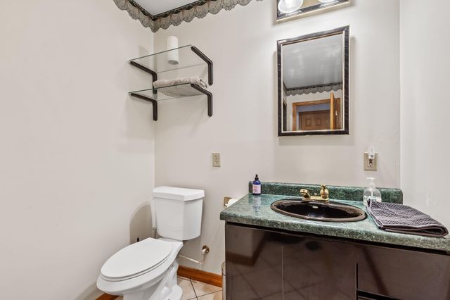 2549 E 1100 N, Demotte, IN 46310