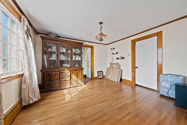 14 Foster St, Avon, MA 02322