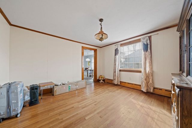 14 Foster St, Avon, MA 02322