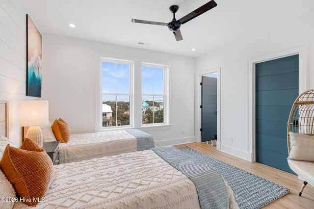 3503 Ocean Drive E, Emerald Isle, NC 28594