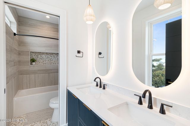 3503 Ocean Drive E, Emerald Isle, NC 28594