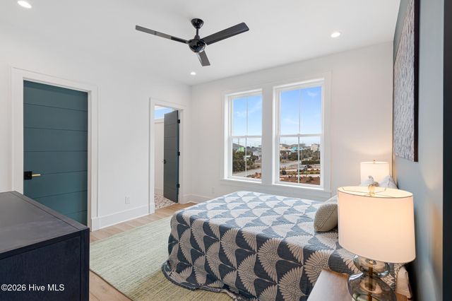 3503 Ocean Drive E, Emerald Isle, NC 28594