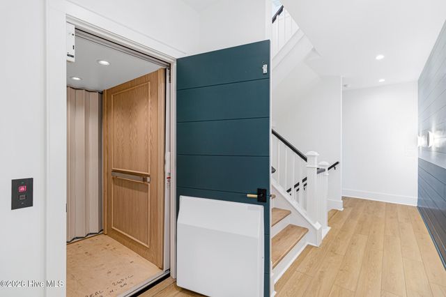 3503 Ocean Drive E, Emerald Isle, NC 28594