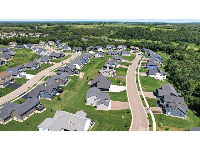411 Westwood Drive, River Falls, WI 54022