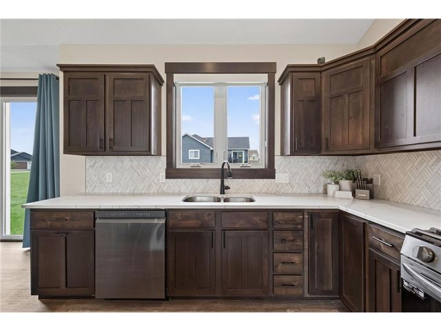 411 Westwood Drive, River Falls, WI 54022