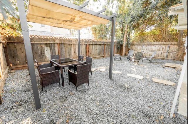 232 Ash Street, Exeter, CA 93221