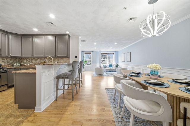 215 Harvard St 13, Medford, MA 02155