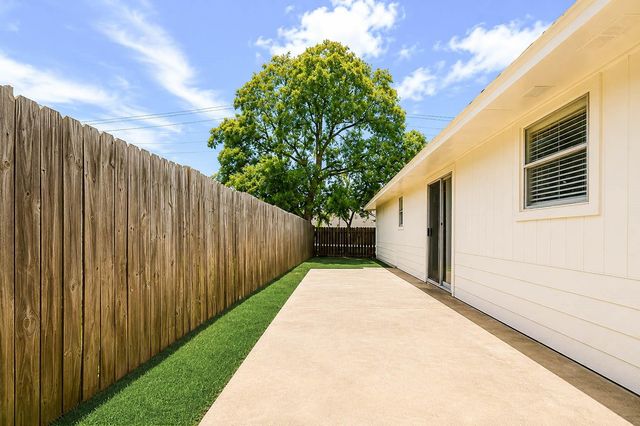 14119 Clear Forest Drive, Sugar Land, TX 77498