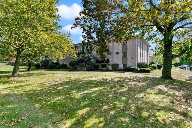 440 North Ave Apt 41, Haverhill, MA 01830