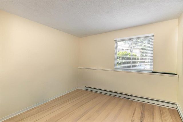 440 North Ave Apt 41, Haverhill, MA 01830