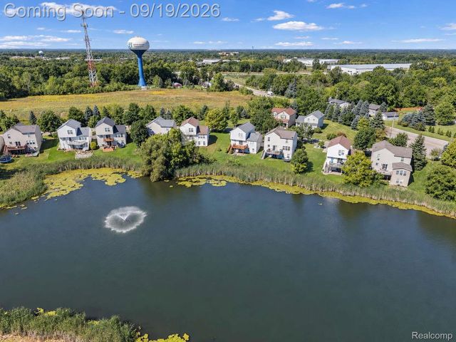 10065 Edgewater Trail, Grand Blanc Charter Township, MI 48442